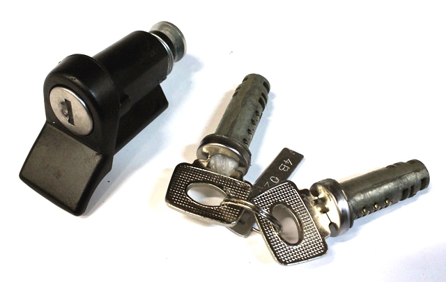 Вставки замков ВАЗ-2115 с замком багажника (ДААЗ)