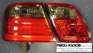 ФОНАРЬ ЗАДНИЙ ВНЕШНИЙ+ВНУТР ЛЕВАЯ + ПРАВАЯ (КОМПЛЕКТ) ТЮНИНГ (СЕДАН) ПРОЗРАЧНЫЙ С ДИОД ГАБАРИТ , СТОП СИГНАЛ (DEPO) ТОНИР-КРАСНЫЙ для Mercedes W210 (08.1995 - 08.1999) (09.1999 - 06.2002)