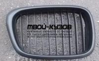 BME3900-101B-R - РЕШЕТКА РАДИАТОРА ПРАВАЯ (ТАЙВАНЬ) BMW E39 (2000-2003)
