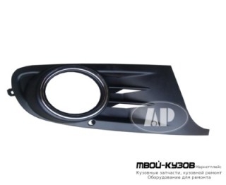 РЕШЕТКА БАМПЕРА ПЕРЕДНИЙ ПРАВАЯ СТОРОНА П/ПРОТИВОТУМ С ХРОМ МОЛДИНГ (ТАЙВАНЬ) для Volkswagen GOLF VI (2009-2011)