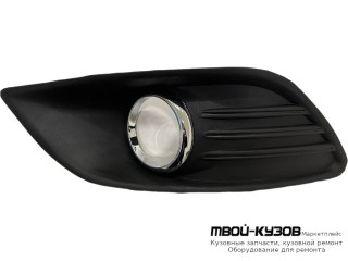 РЕШЕТКА БАМПЕРА ПЕРЕДНИЙ ЛЕВАЯ СТОРОНА С ОТВЕРСТИЯМИ ПОД ПРОТИВОТУМАННЫЕ ФАРЫ С ХРОМ МОЛДИНГ (КИТАЙ) для Ford FOCUS (2008-2010)