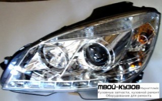 ФАРА ЛЕВАЯ + ПРАВАЯ (КОМПЛЕКТ) ТЮНИНГ (DEVIL EYES) С КОРРЕКТОР СВЕТЯЩИЙСЯ ОБОДК (SONAR) ВНУТРИ ХРОМ для Mercedes W204 (2007-)