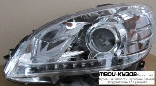 ФАРА ЛЕВАЯ + ПРАВАЯ (КОМПЛЕКТ) ТЮНИНГ (DEVIL EYES) С СВЕТЯЩ.СЕКЦИЯМИ , КОРРЕКТОР (EAGLE EYES) ВНУТРИ ХРОМ для Mercedes W204 (2007-)