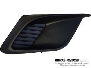 РЕШЕТКА БАМПЕРА ПЕРЕДНИЙ ПРАВАЯ СТОРОНА С ОТВЕРСТИЯМИ ПОД ПРОТИВОТУМАННЫЕ ФАРЫ (КИТАЙ) для Mazda 3 (2013-)