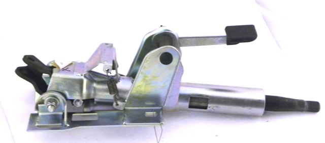 Вал рулевого управления ВАЗ-2123 в сборе с шарнирами и кронштейном (АвтоВАЗ)