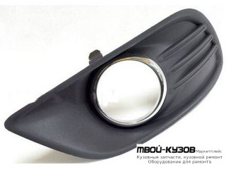 РЕШЕТКА БАМПЕРА ПЕРЕДНИЙ ЛЕВАЯ СТОРОНА С ОТВЕРСТИЯМИ ПОД ПРОТИВОТУМАННЫЕ ФАРЫ С ХРОМ МОЛДИНГ (DEPO) для Ford FOCUS (2008-2010)