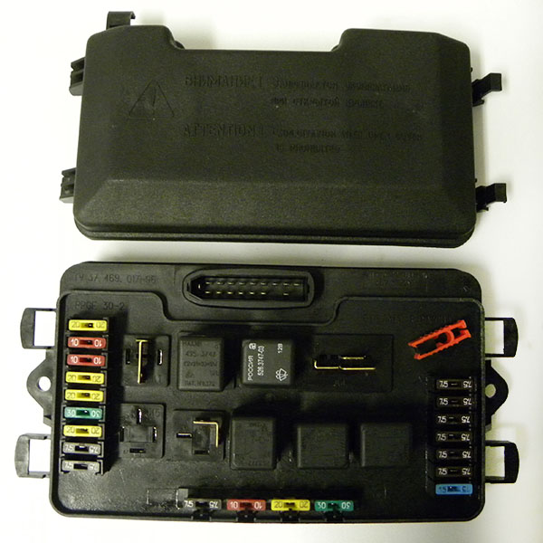 Блок реле и предохранителей ВАЗ-2115 (АВАР) 367.3722