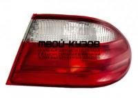 BZ044-U100R - ФОНАРЬ ПРАВЫЙ ЗАДНИЙ в крыло (EAGLE EYES) Mercedes W210 (2000-2002)