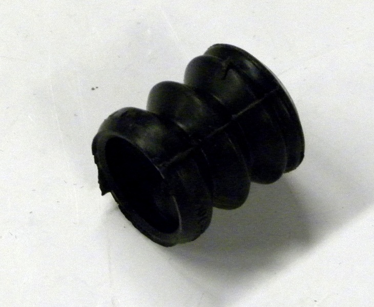 Пыльник пальца суппорта (ОАО БРТ)