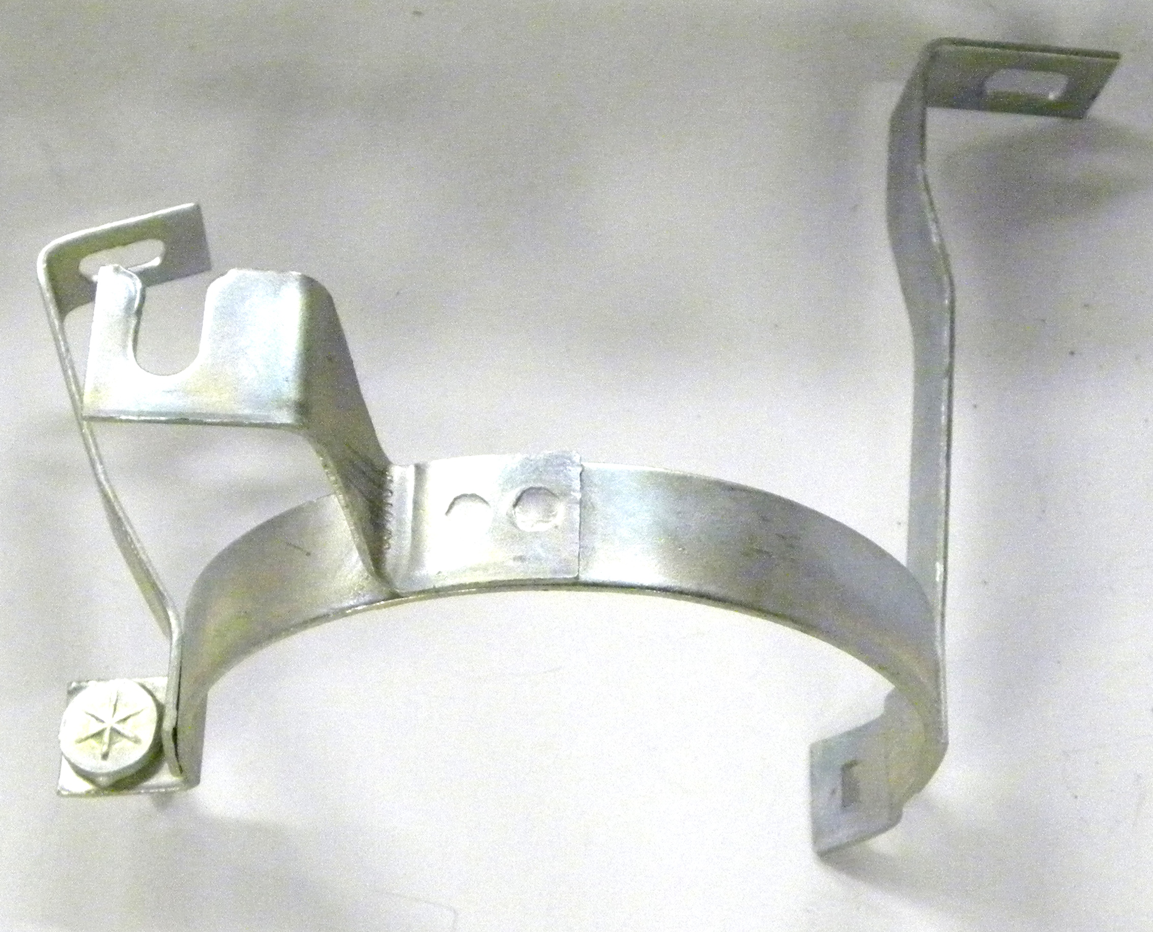 Кронштейн крепления масляного бака ГУР ВАЗ-21214 (АвтоВАЗ)