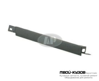 МОЛДИНГ ПОД ФАРУ ПРАВАЯ СТОРОНА С ОТВ П/ОМЫВАТЕЛЬ (ТАЙВАНЬ) для Mercedes W124 (01.1985 - 08.1989) (09.1989 - 06.1993) E124 (07.1993 - 06.1995)
