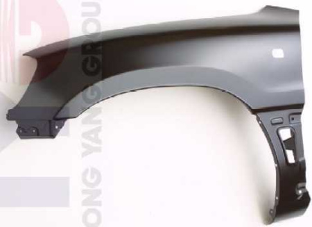 RAV4 КРЫЛО ПЕРЕДНЕЕ левое с отверстием под повторитель поворота