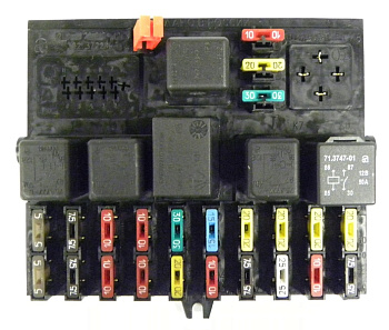 Блок реле и предохранителей ВАЗ-2123 (АВАР) 392.3722М