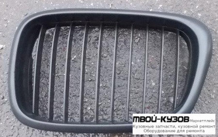 РЕШЕТКА РАДИАТОРА ЛЕВАЯ СТОРОНА ТЮНИНГ ПОЛНОСТЬЮ ЧЁРНЫЙ (ТАЙВАНЬ) для BMW E39 (11.1995 - 2003)