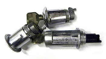 Вставки замков ВАЗ-2105 с замком багажника