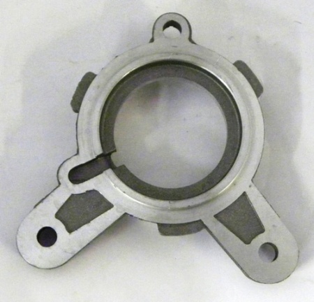 Крышка подшипника ведущего вала раздаточной коробки ВАЗ-2121 (АвтоВАЗ)