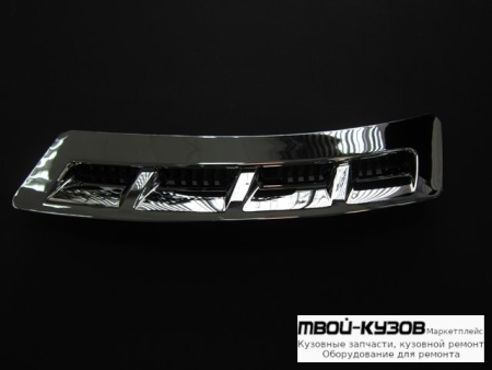 НАКЛАДКА ДЕКОРАТИВНАЯ ЛЕВАЯ СТОРОНА НА ПЕРЕД КРЫЛО ХРОМ (КИТАЙ) для Infiniti FX 35 / 37/50 (2008-)