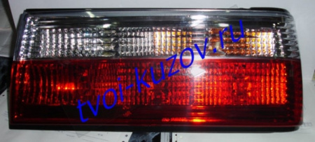 E30 ФОНАРЬ задний внешний левый вместе с правым (КОМПЛЕКТ) (СЕДАН) ТЮНИНГОВАН. прозрачн. хрустальн. красно-белый