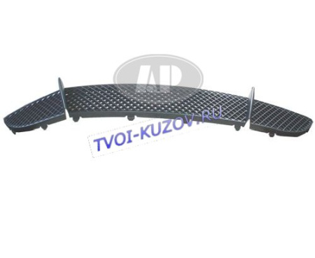 РЕШЕТКА ПЕРЕДНЕГО БАМПЕРА с отв.