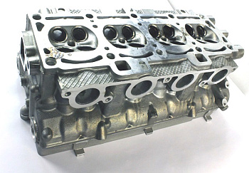 Головка блока ВАЗ-11194 голая без шпилек (АвтоВАЗ)