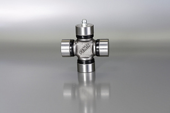 Крестовина ВАЗ-2105 (со стоп.кольцами) (Fenox) UJ80 002C3