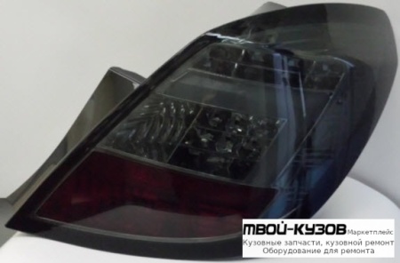 ФОНАРЬ ЗАДНИЙ ВНЕШНИЙ ЛЕВАЯ + ПРАВАЯ (КОМПЛЕКТ) (3 дв) ТЮНИНГ С ДИОД УКАЗАТЕЛЬ ПОВОРОТА СВЕТЯЩ.СЕКЦИЯМИ ТОНИР (SONAR) ВНУТРИ ХРОМ для Opel CORSA (2006-)