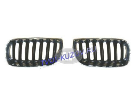 РЕШЕТКА ПРАВАЯ хром/черная -07