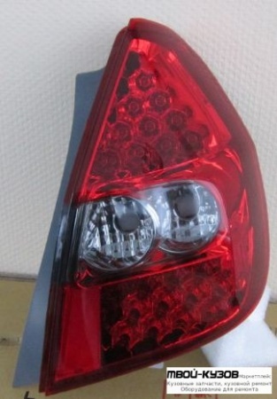 ФОНАРЬ ЗАДНИЙ ВНЕШНИЙ ЛЕВАЯ + ПРАВАЯ (КОМПЛЕКТ) ТЮНИНГ С ДИОД ПРОЗРАЧНЫЙ (EAGLE EYES) ВНУТРИ КРАСНЫЙ-ТОНИР для Honda JAZZ / FIT (2001-)