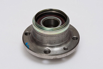 Ступица ВАЗ-2108-099, 2110, 1118, 2170, 2190 задняя с подшипником (АвтоВАЗ) в уп.