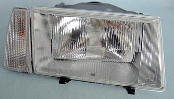 Фара ВАЗ-2108 левая в сборе c бел.пов. (ОСВАР) 931.3711