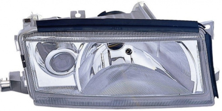 OCTAVIA ФАРА правая прозрачн. с противотуманкой ПОД КОРРЕКТОР