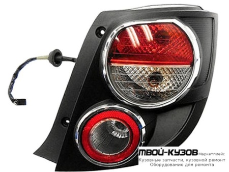 ФОНАРЬ ЗАДНИЙ ВНЕШНИЙ ПРАВАЯ СТОРОНА С ХРОМ ОБОД. (ХЭТЧБЭК) (DEPO) для Chevrolet AVEO T300 (2011-)